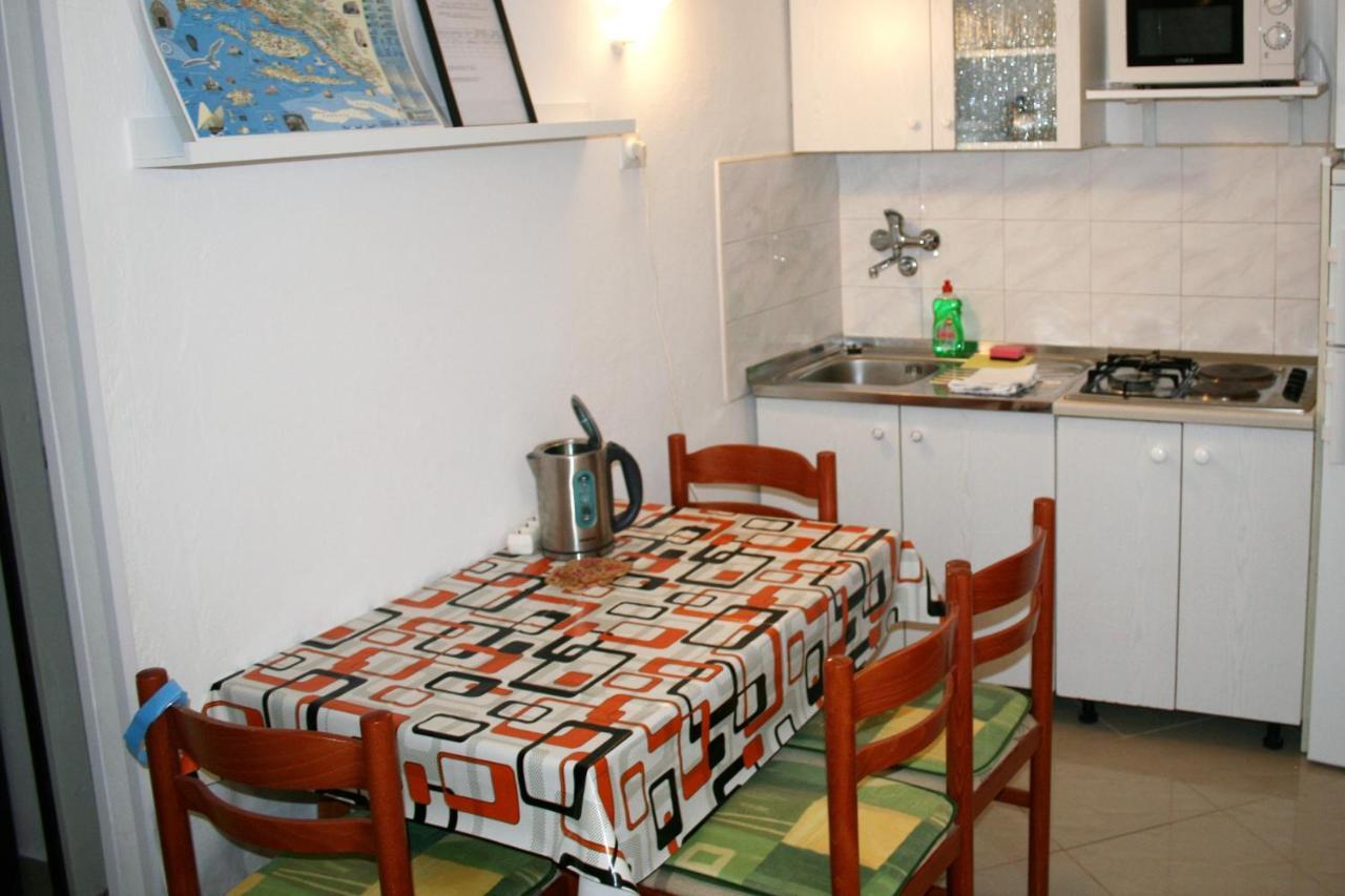 Apartments By The Sea Pisak, Omis - 1014 Luaran gambar
