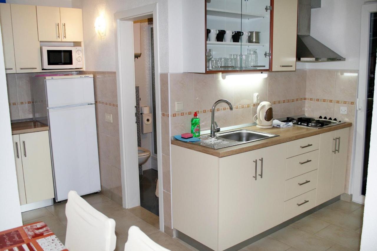 Apartments By The Sea Pisak, Omis - 1014 Luaran gambar