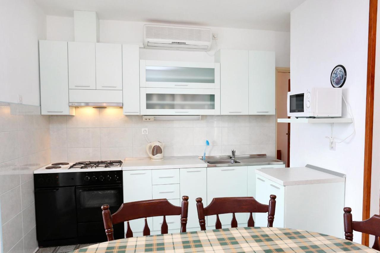 Apartments By The Sea Pisak, Omis - 1014 Luaran gambar