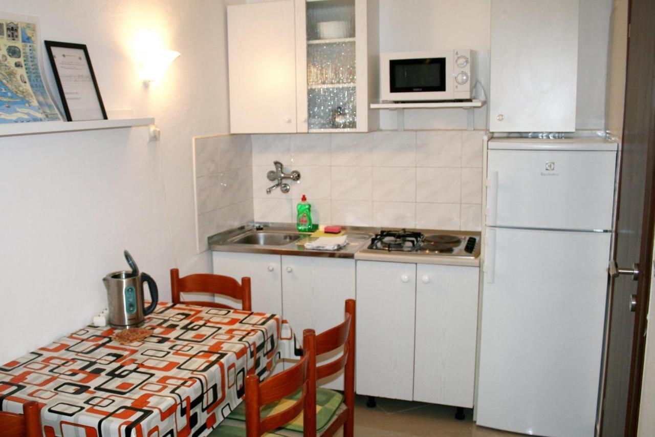 Apartments By The Sea Pisak, Omis - 1014 Luaran gambar