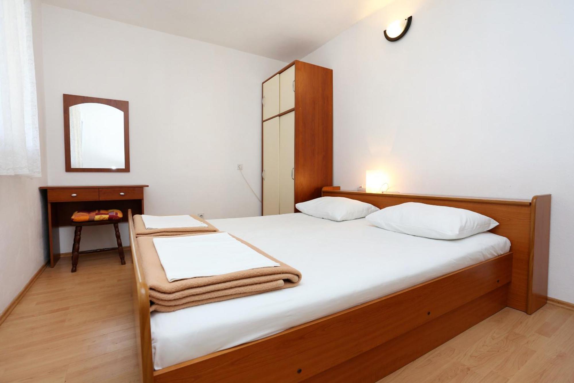 Apartments By The Sea Pisak, Omis - 1014 Bilik gambar